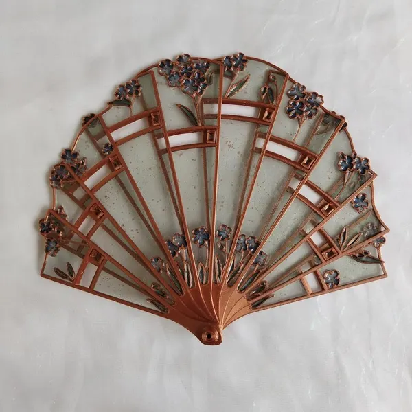 Forget-me-not hand fan